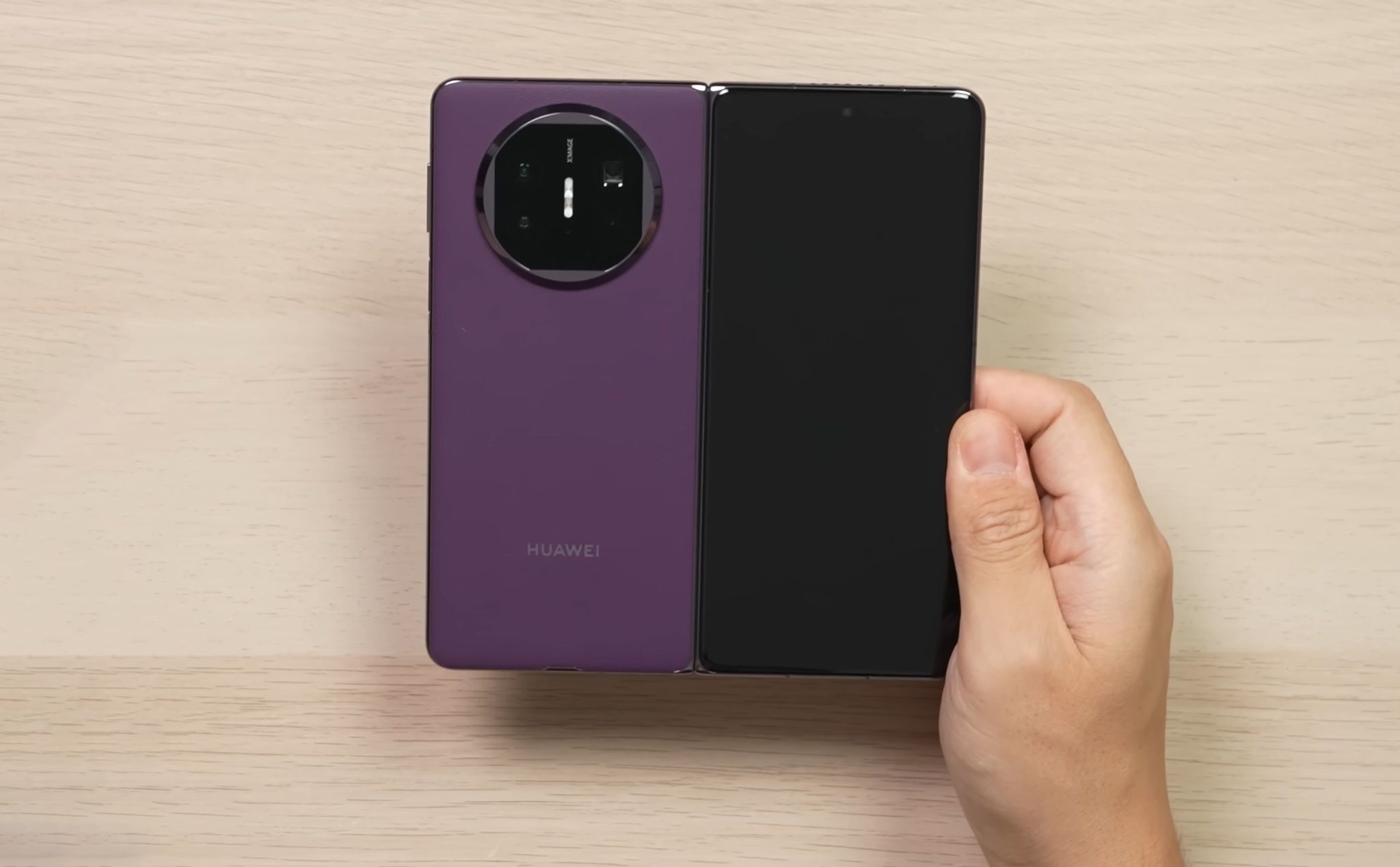 Thị trường smartphone gập quý 1: Samsung lần đầu tiên mất vị trí dẫn đầu vào tay Huawei