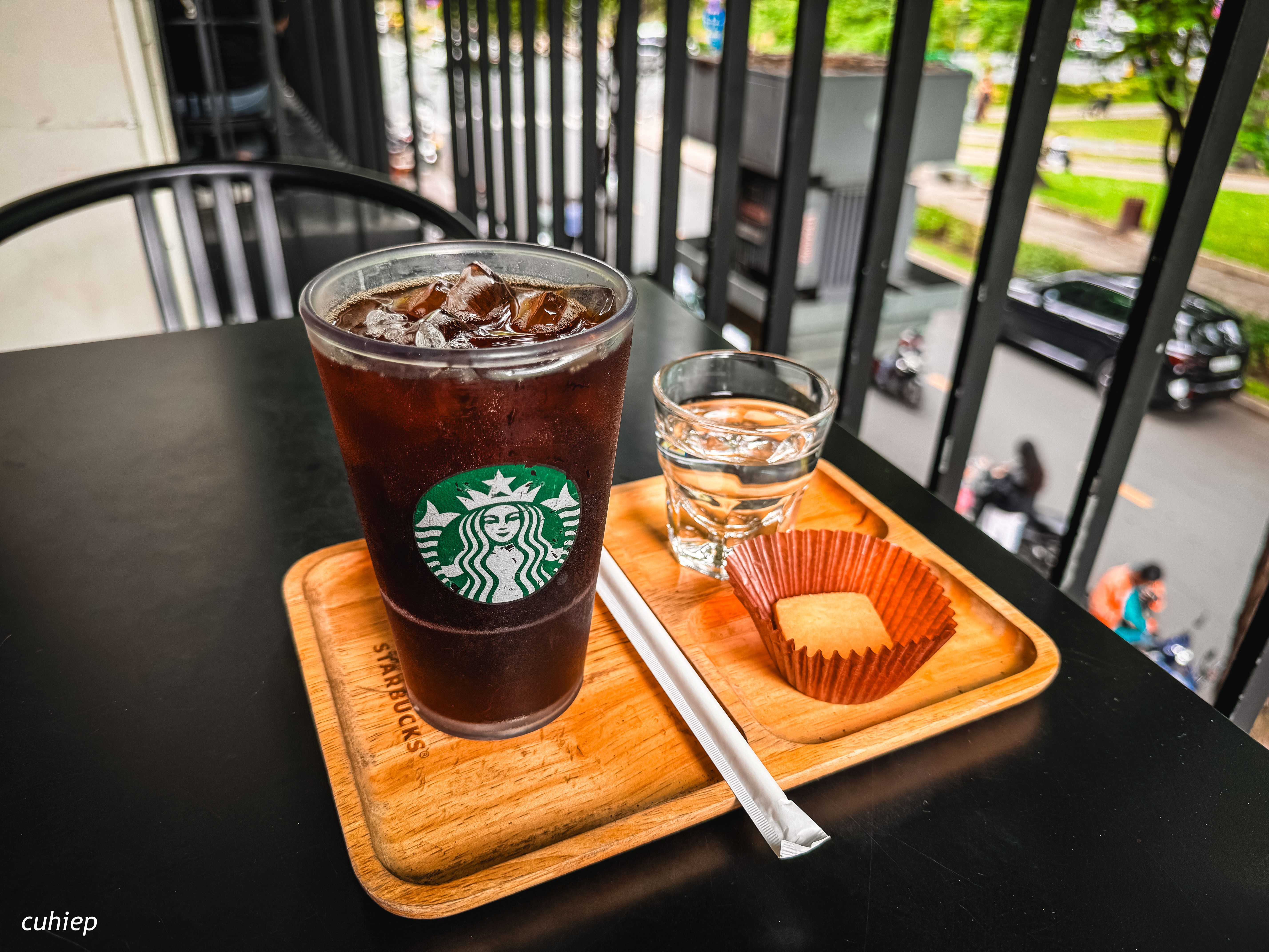 Starbucks-caphe-tinhte-cuhiep-7.jpg