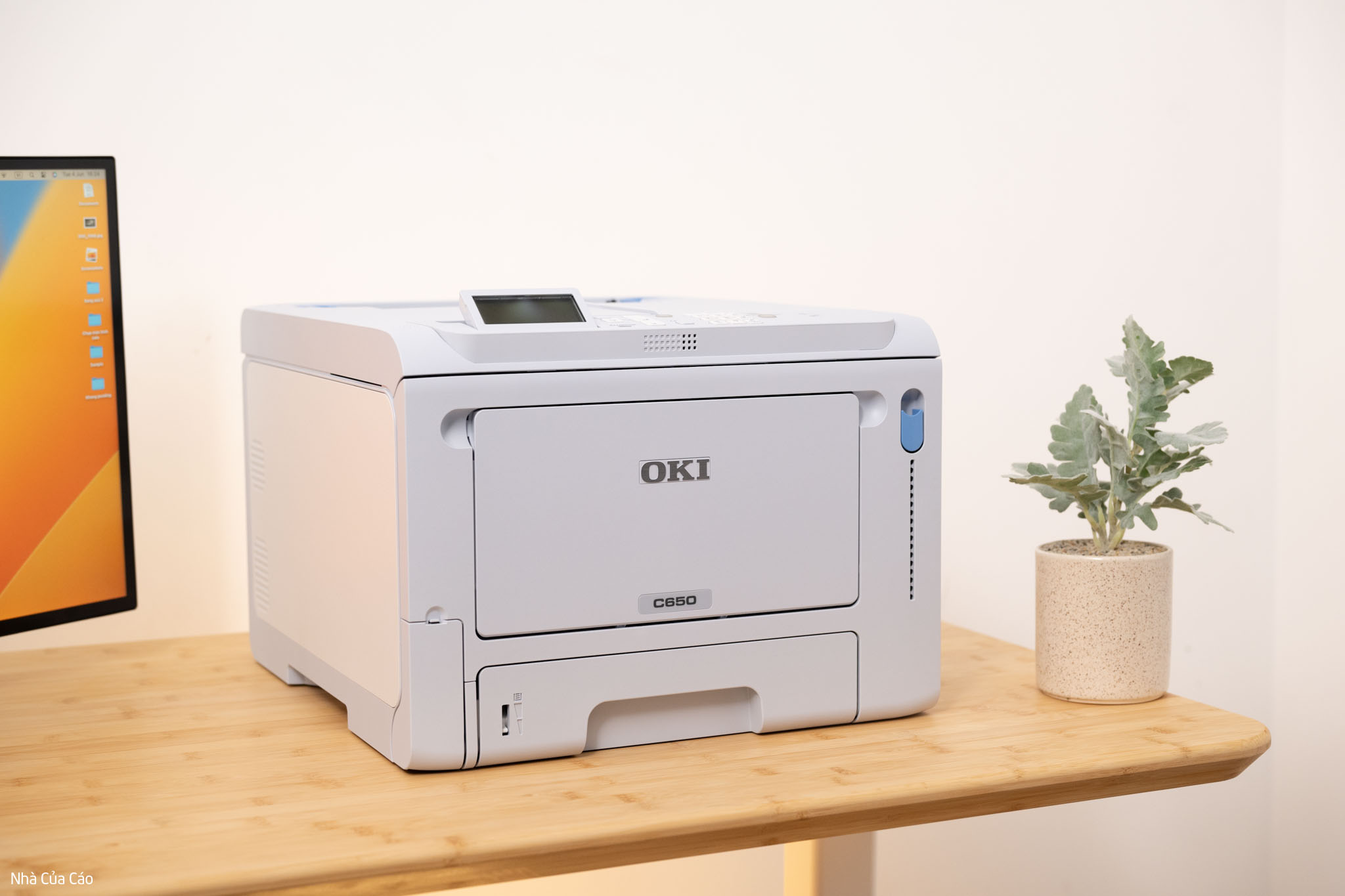 Trên tay máy in OKI C650: khổ A4 35trang/phút, đa dạng giấy, chất lượng in tốt