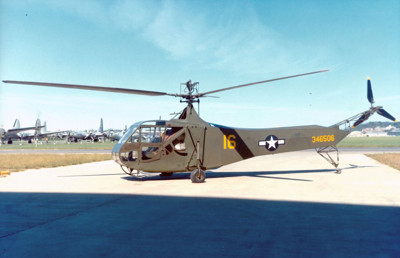 sikorsky-r4b-tai-bao-tang-khong-quan-quoc-gia-dayton-ohio.jpg