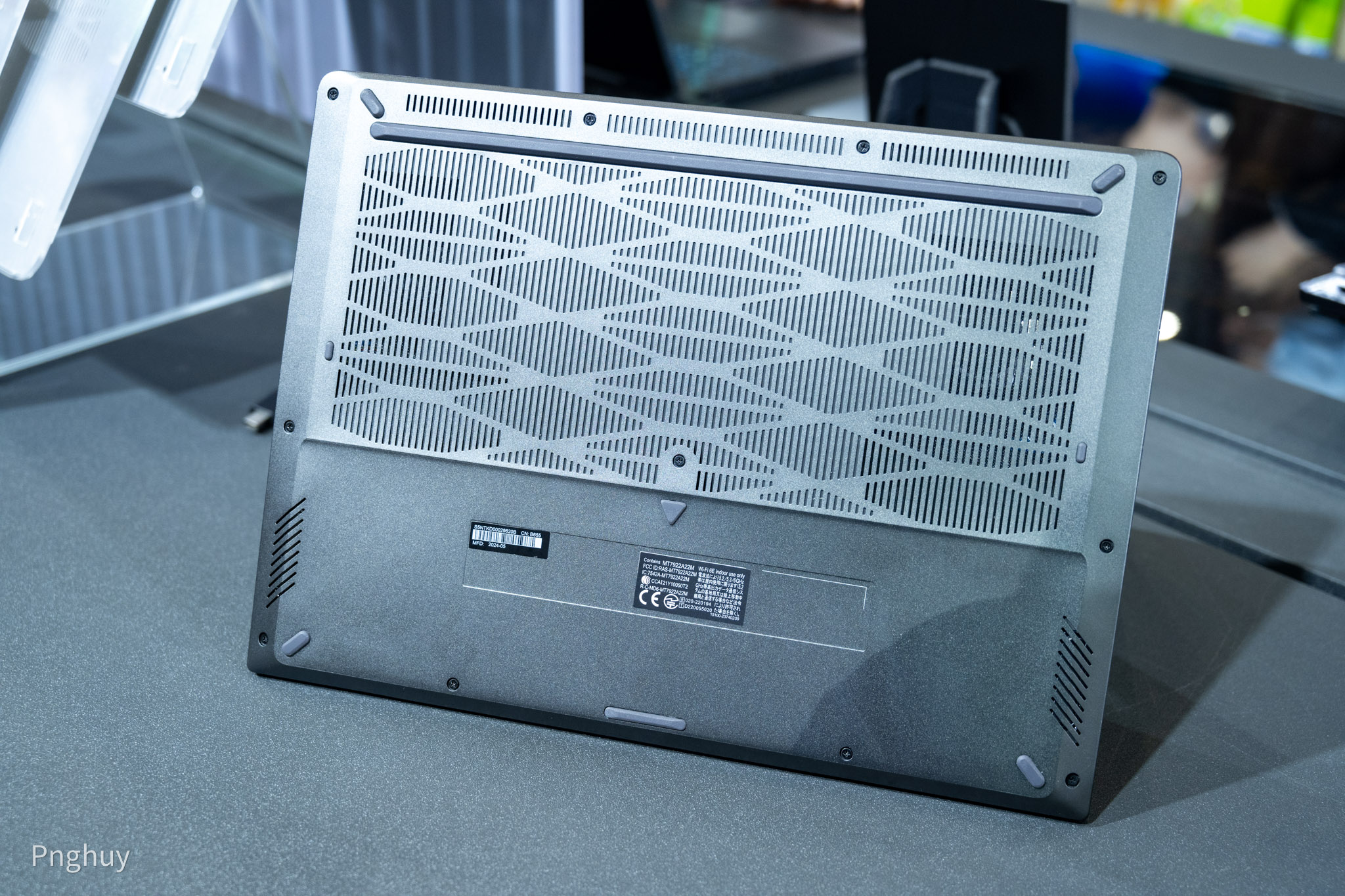 trentay-ASUS-TUF-A14-Computex-2024-22.jpg