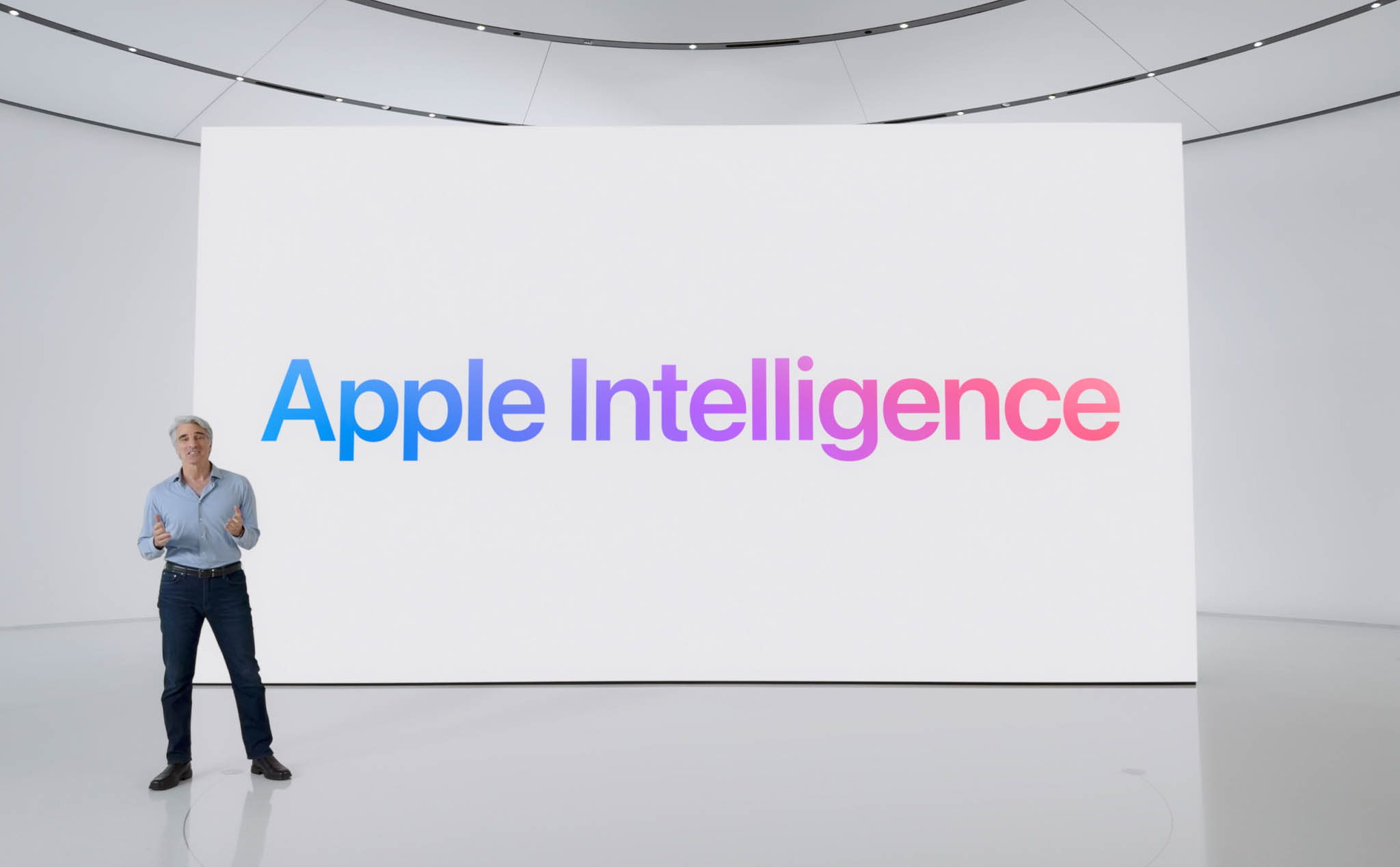 Chờ mòn mỏi, cuối cùng AI của Apple cũng ra mắt, tên là Apple Intelligence, có Siri mới hoàn toàn