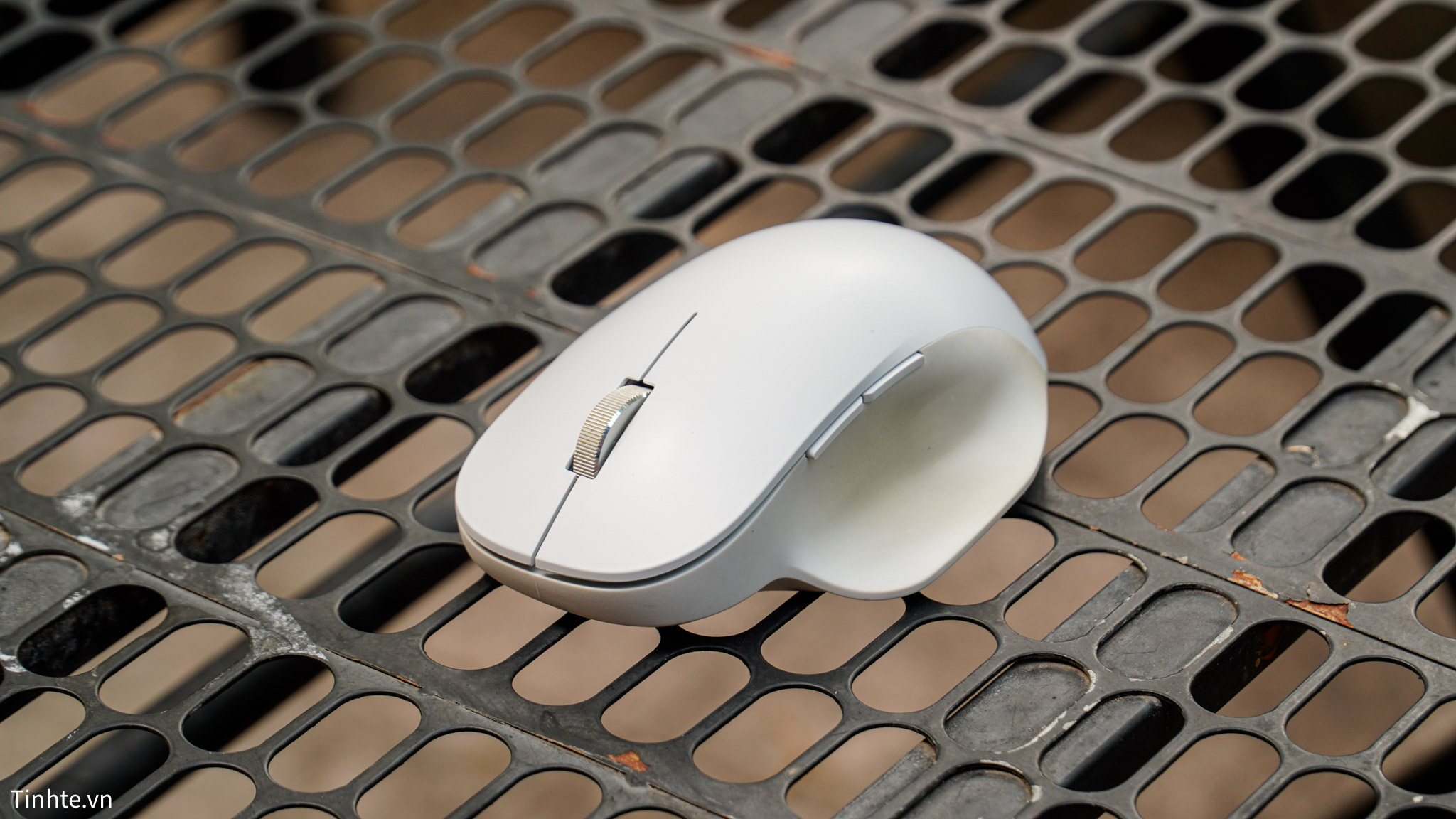tinhte-microsoft-ergonomic-mouse-05.jpg