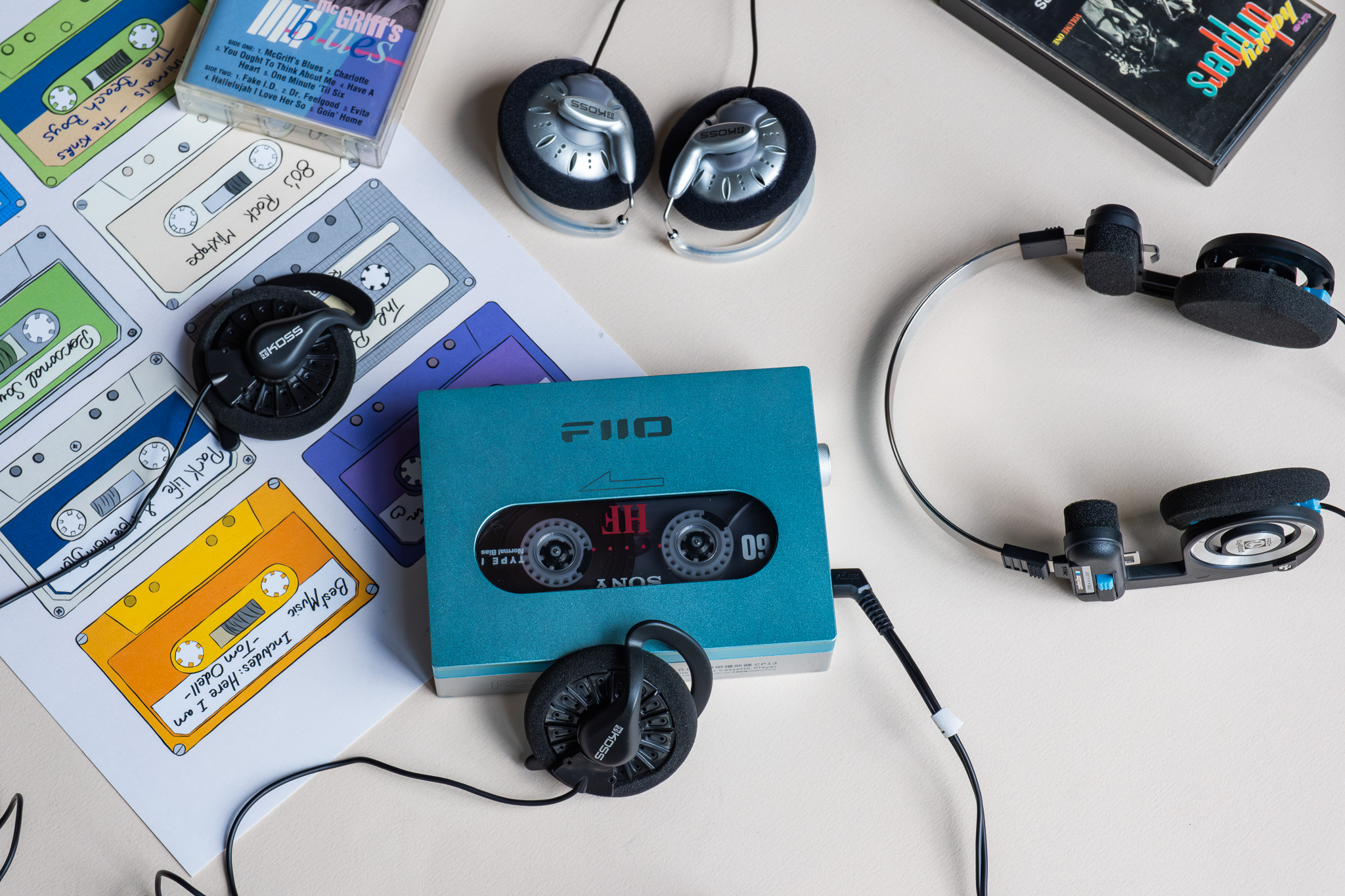 Chiều thứ 7 này offline: Tai nghe Koss và phong trào chơi băng cassette đang rộ lại gần đây