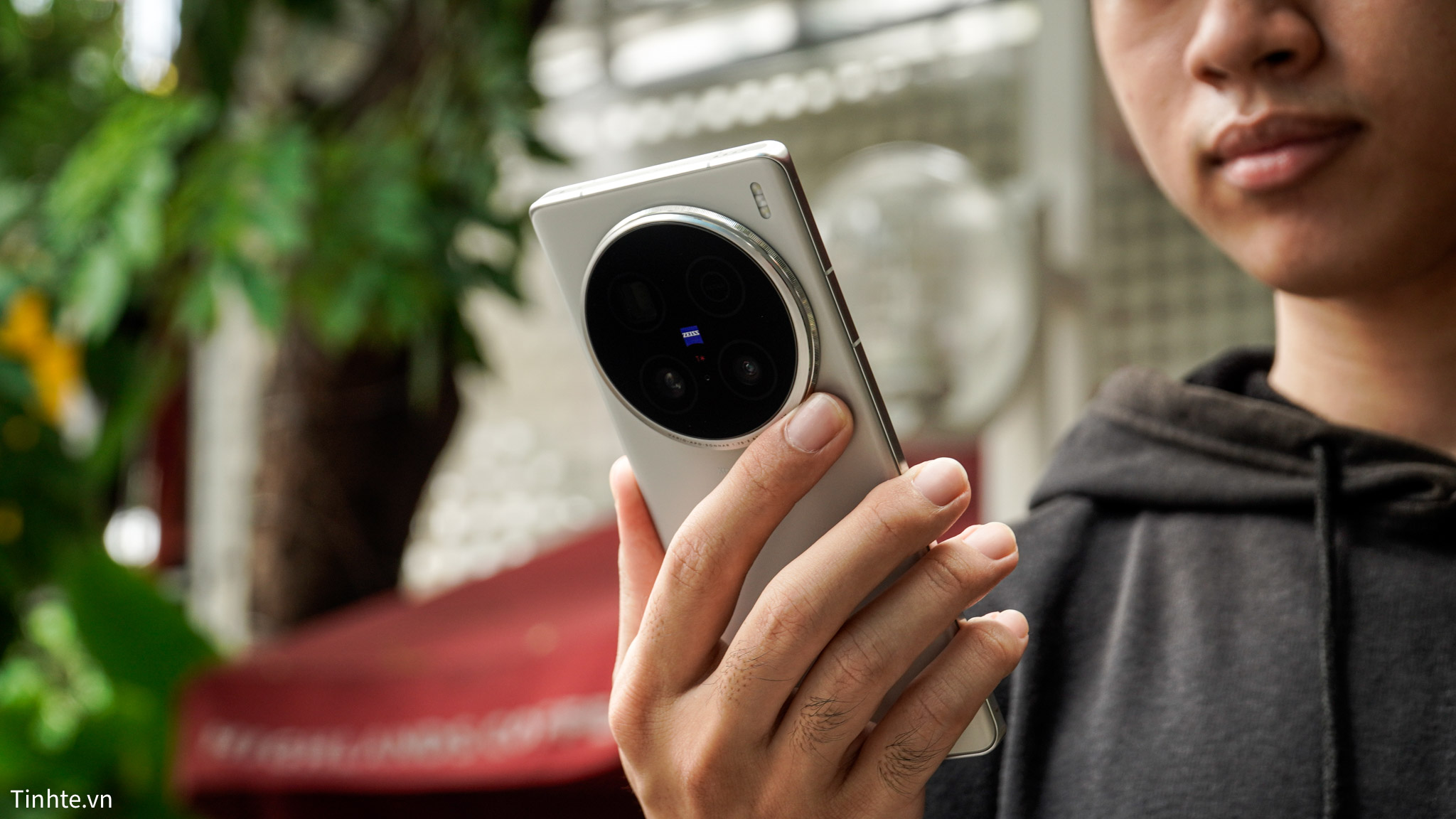 tinhte-sosanh-xiaomi-14-ultra-vs-vivo-x100-ultra-10.jpg