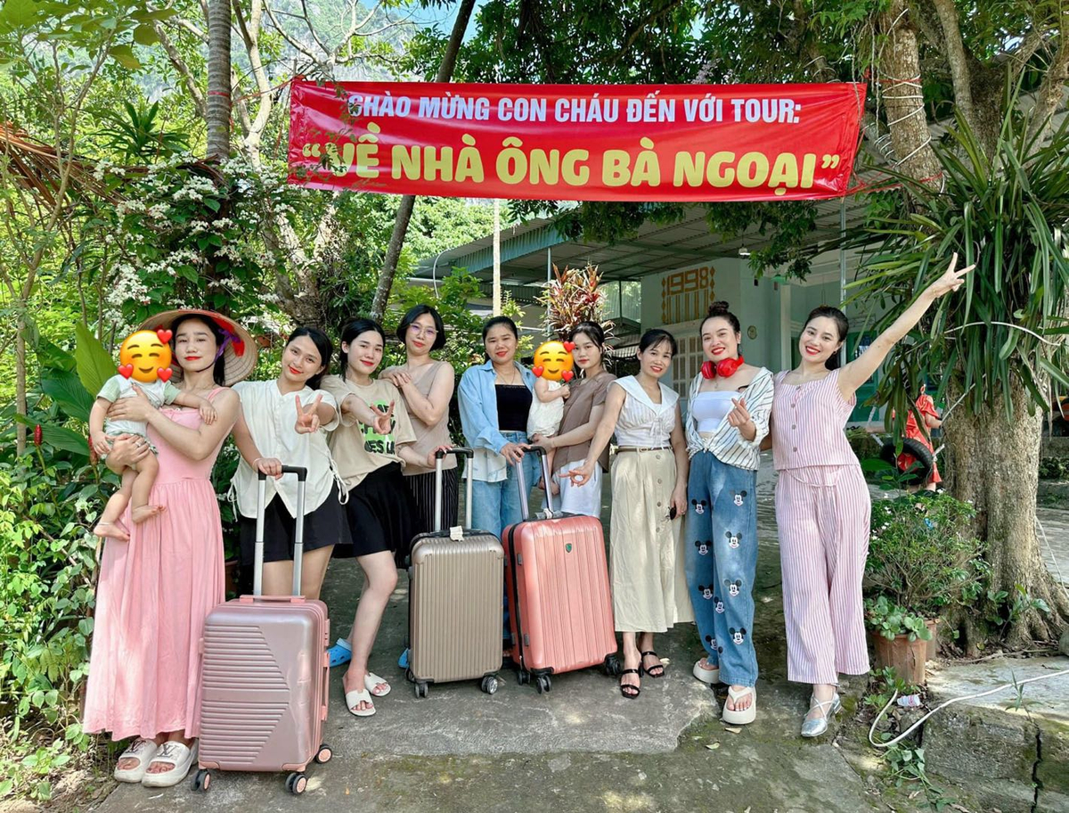 Khi nhà không đẻ được con trai kiểu :D