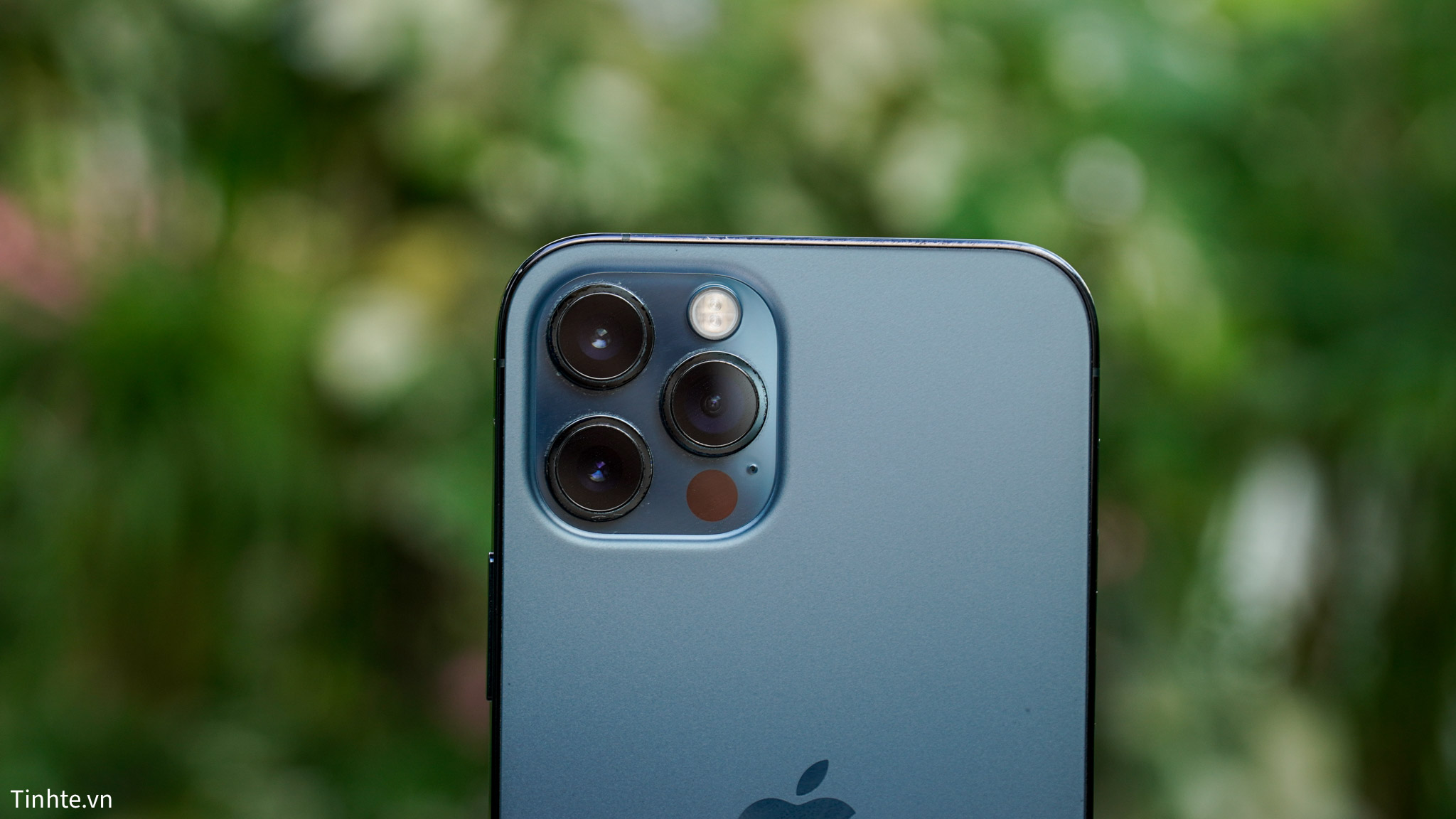 tinhte-iphone-12-pro-34.jpg