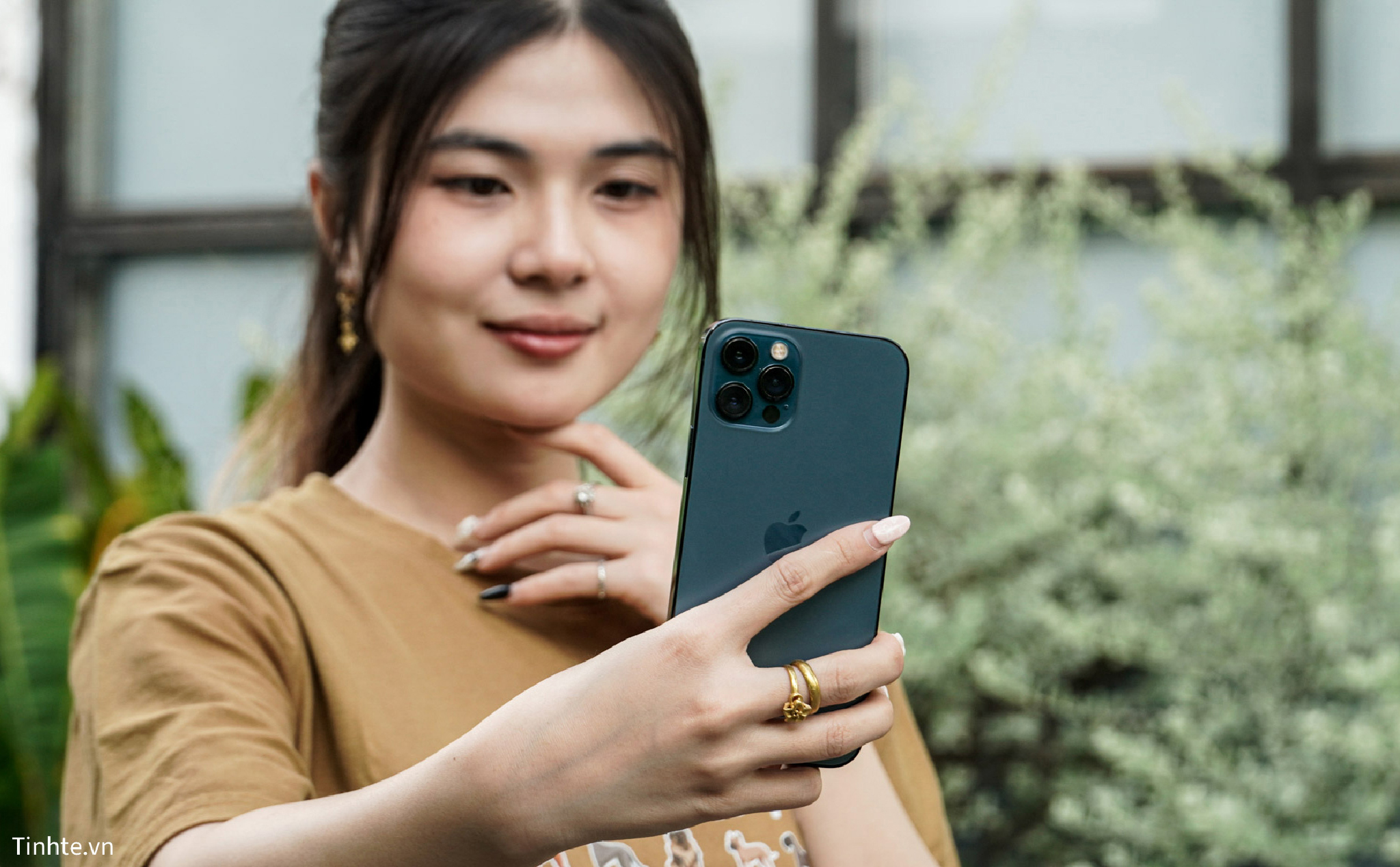 Đánh giá iPhone 12 Pro sau gần 4 năm: Vẫn đẹp, vẫn mượt, vẫn đáng cân nhắc