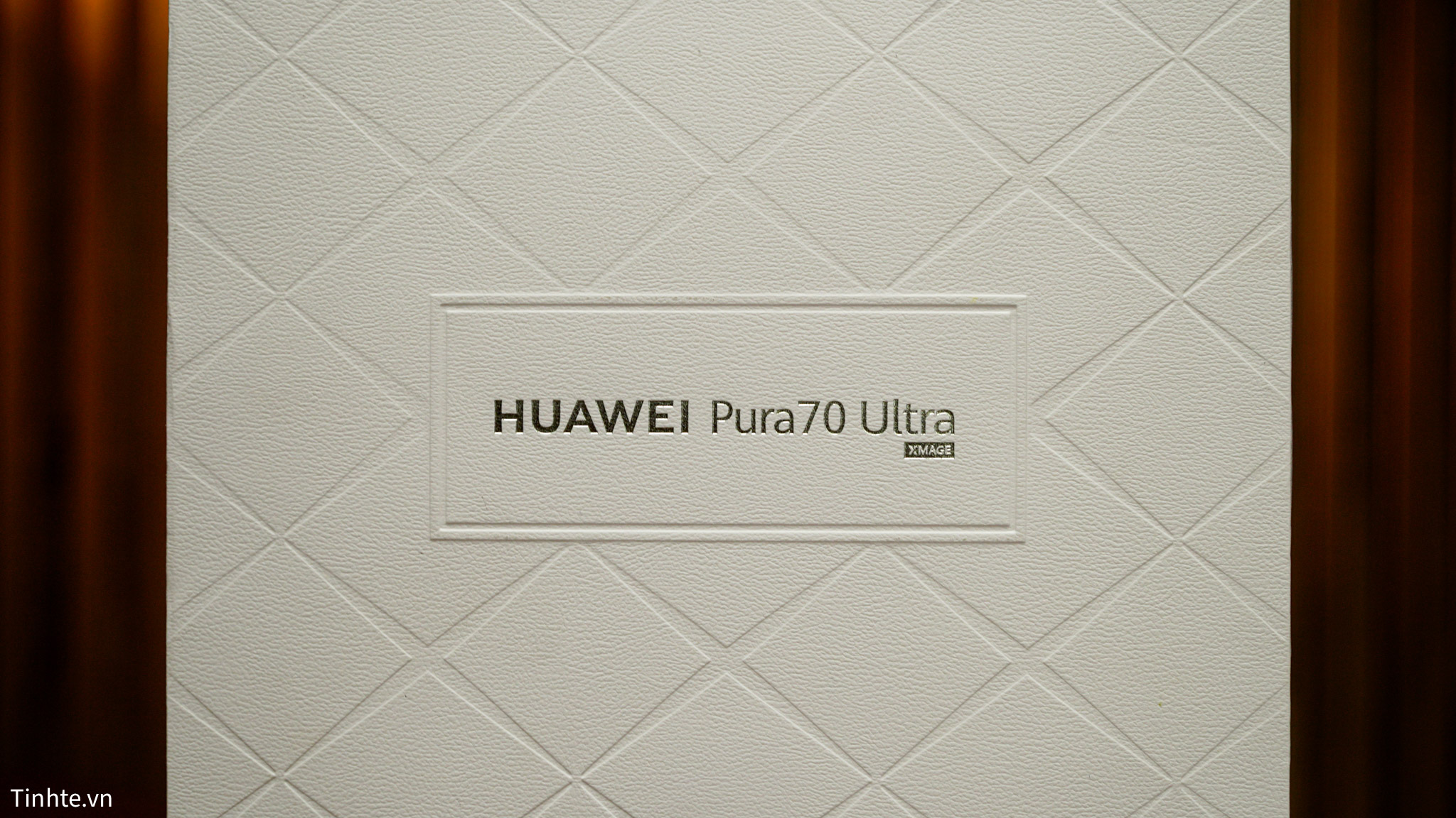 tinhte-huawei-pura-70-ultra-02.jpg