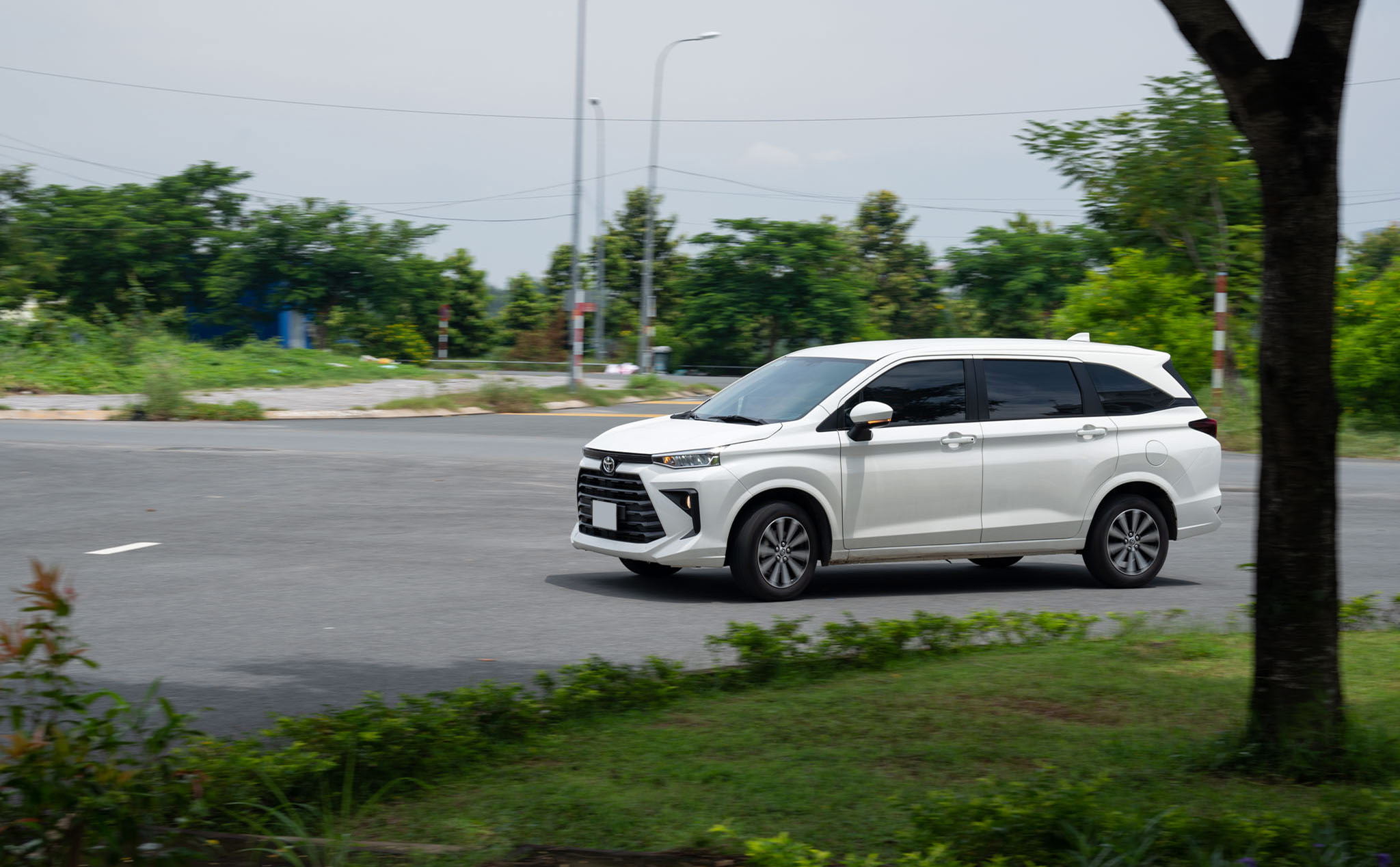 Toyota Việt Nam triệu hồi Veloz và Avanza Premio để bổ sung mối hàn ở sàn xe