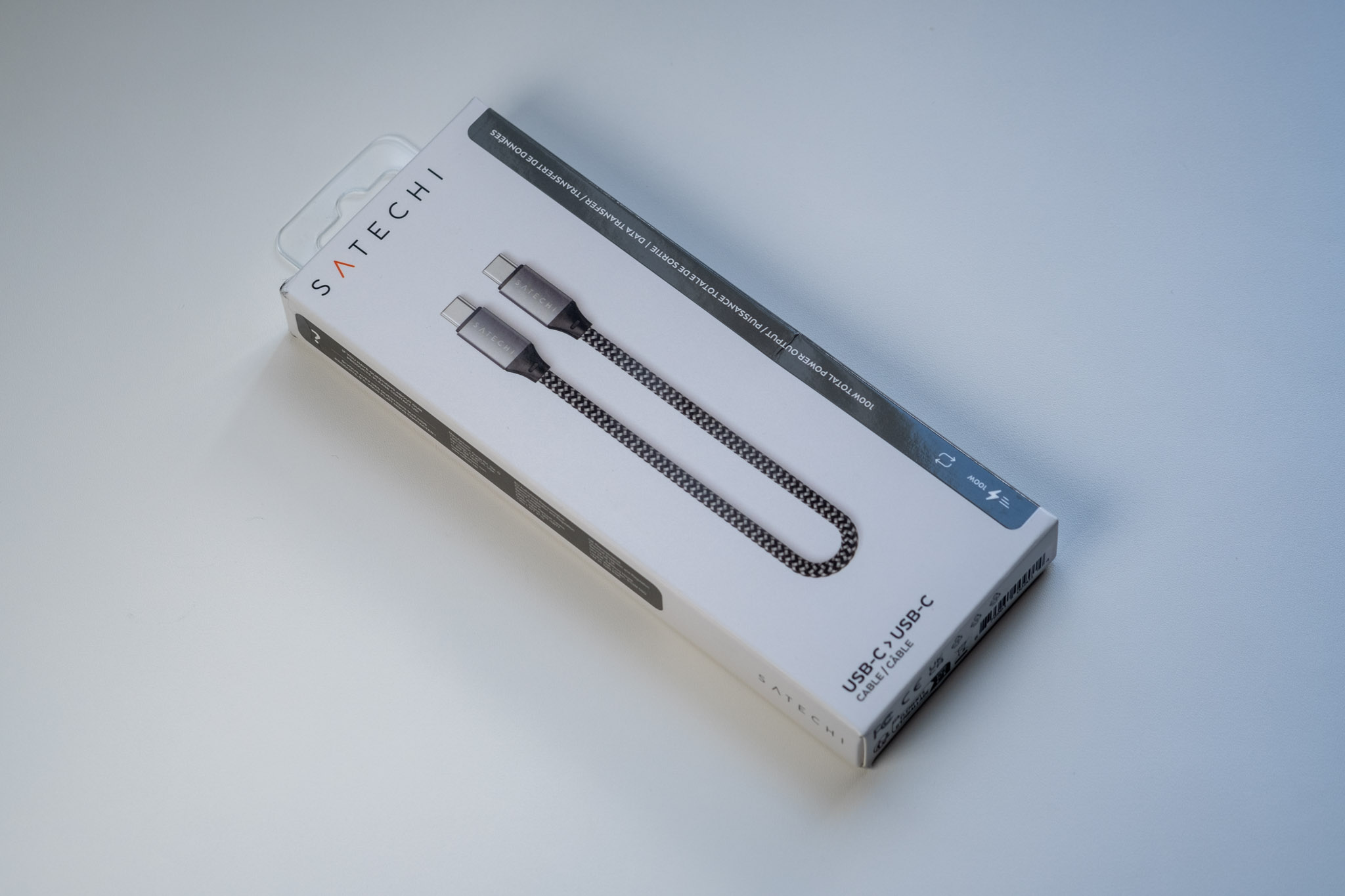 tinhte-satechi-3ft-100w-cap-11.jpg