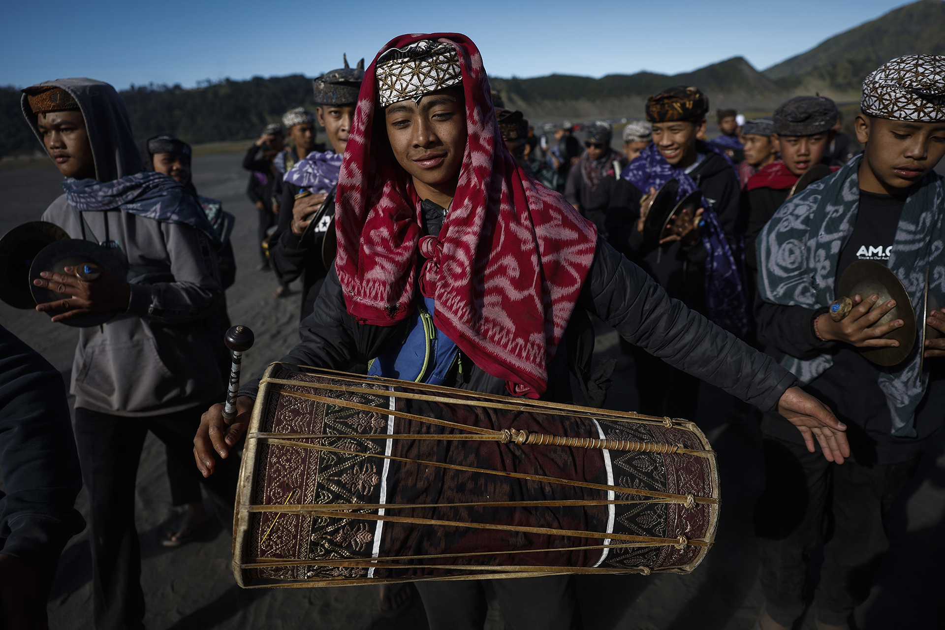tinhte-Tengger-te-le-cau-mua-2.jpg